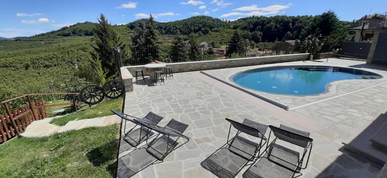 Ristorante Albergo Da Maurizio Cravanzana ภายนอก รูปภาพ
