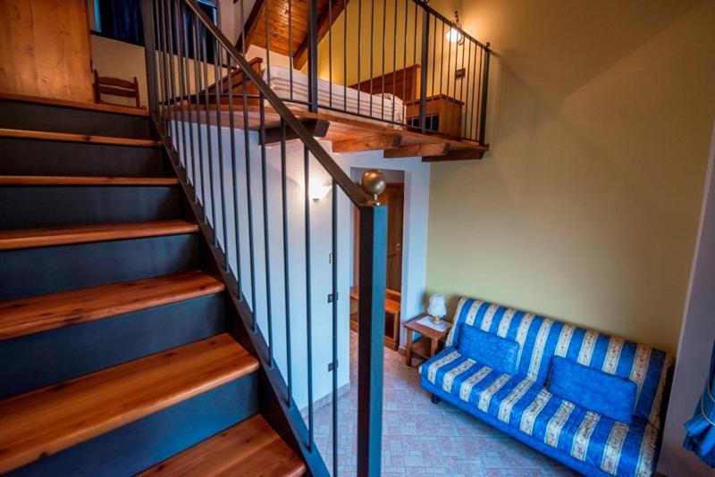 Ristorante Albergo Da Maurizio Cravanzana ภายนอก รูปภาพ