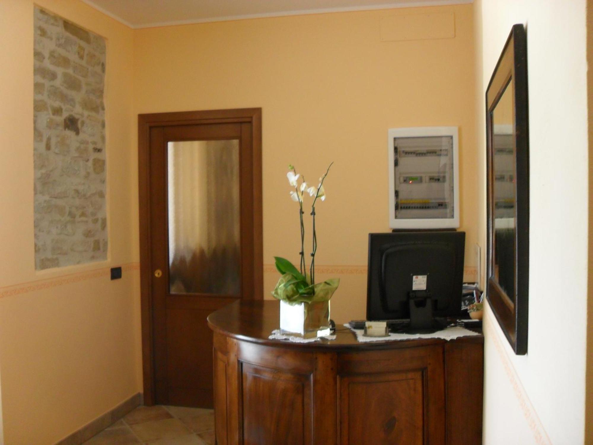 Ristorante Albergo Da Maurizio Cravanzana ภายนอก รูปภาพ