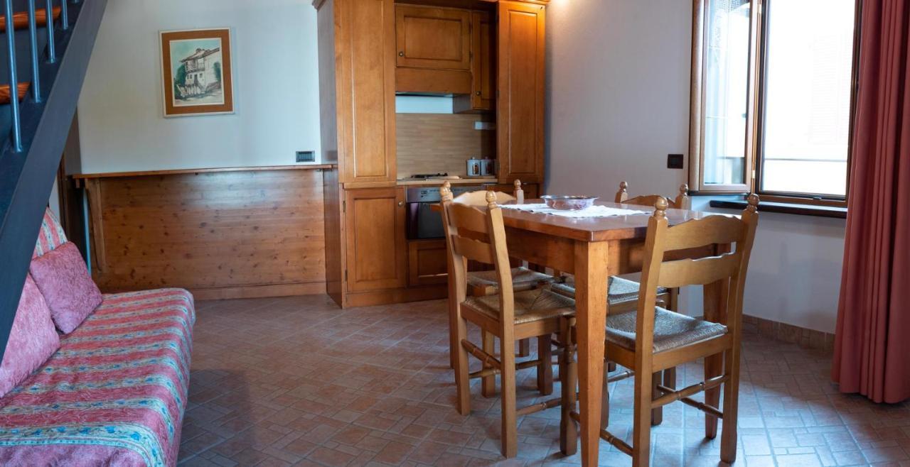 Ristorante Albergo Da Maurizio Cravanzana ภายนอก รูปภาพ